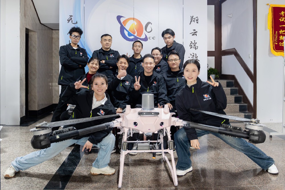澄澈无人机教学团队介绍